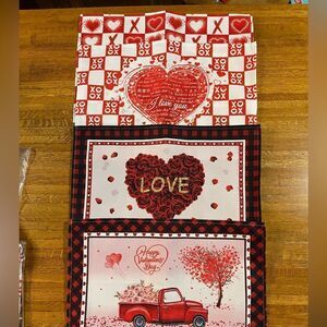 Valentines Placemats Set of 4 NWT